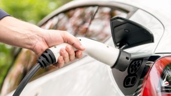 The Pros and Cons of Electric Vehicles: Is It Time to Make the Switch?
